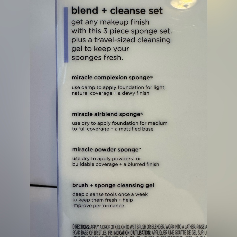 Real Techniques Limited Edition Sponge and Cleanser Set - Picture 4 of 4